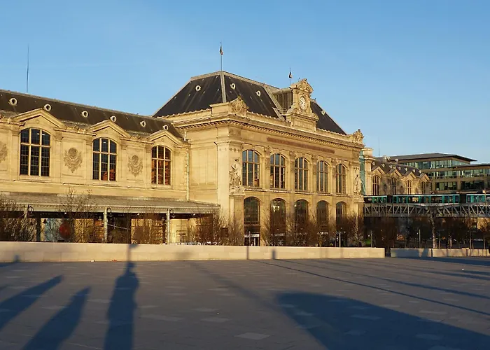 - Quartier Latin * Paris